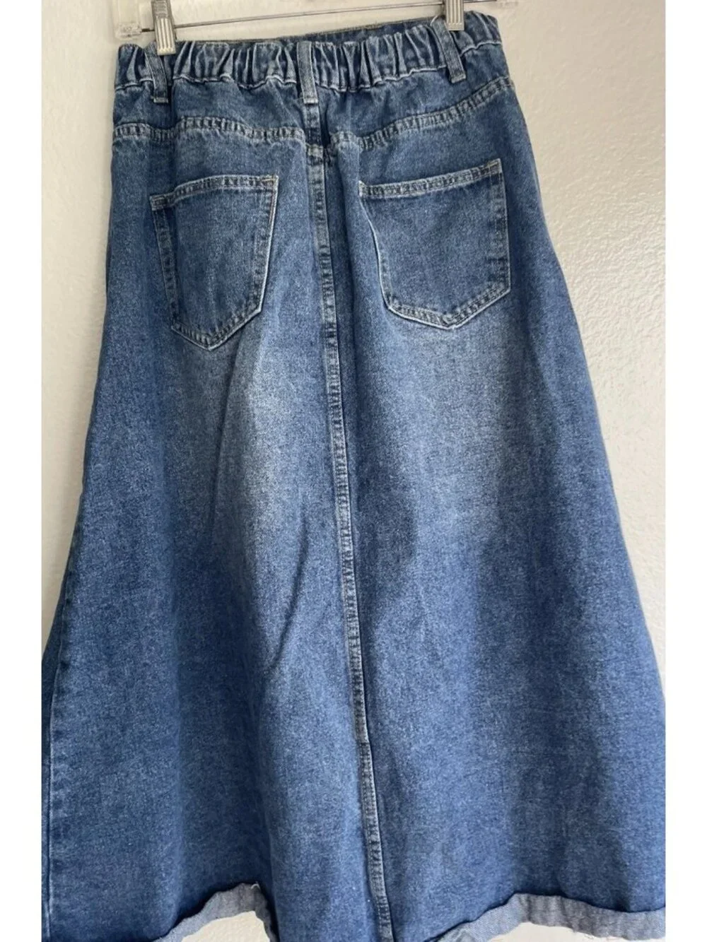 Vintage Beigy Collection medium wash cotton denim Long midi skirt raw hem Sz M
